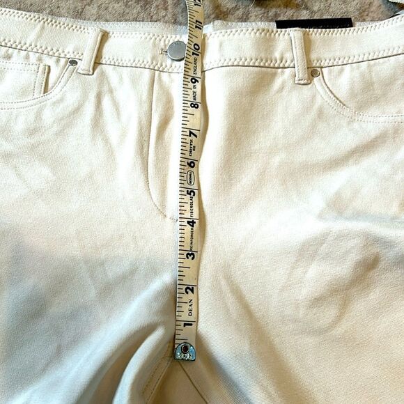 Chico’s So Slimming Slim Leg Peyton Pants Cement Beige- 1.5 (10) new with tags - Picture 7 of 10
